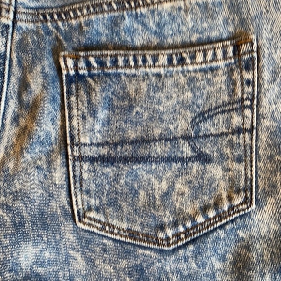 American Eagle Mom jeans Shorts size 2 light blue - Picture 9 of 12